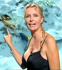 licia-colo-scollatura-tette-2.jpg