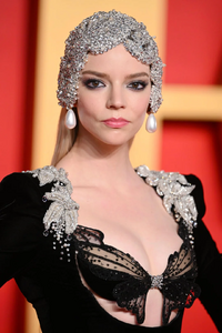 2024-vanity-fair-oscar-party-beverly-hills-california-march-v0-xw35pgujdnnc1.png