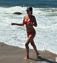 isabel macedo in bikini 02.jpg