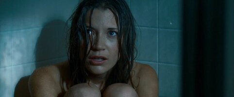 Sarah Roemer (0).jpg