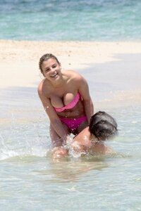 marroneformentera9_941-705_resize.jpg