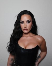 ddlovato_1739819947271.jpg