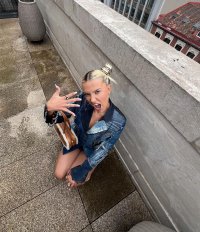 milliebobbybrown-20250227-0002.jpg