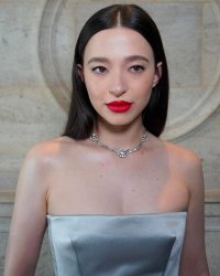 mikey madison in dress 02.jpg