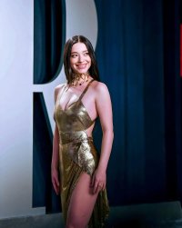 mikey madison al gala 06.jpg