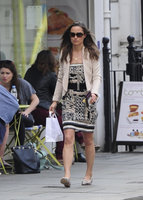 Pippa-Middleton-Out-and-About-in-South-Kensington-3.jpg