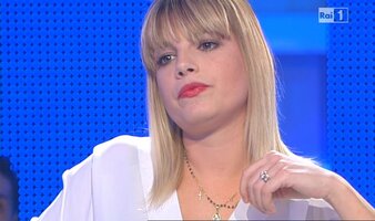 emma marrone-domenica in-2013.JPG