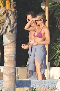 ja51371_jennifer-aniston-justin-theroux-vacaciones-cabos-mexico.jpg