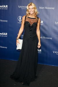 Federica+Fontana+amfAR+Milano+2013+After+Party+q5iFpT2Srx5x.jpg