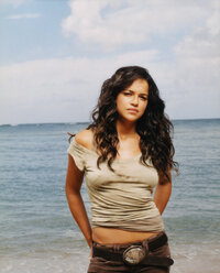 Michelle-michelle-rodriguez-1087143_652_806.jpg