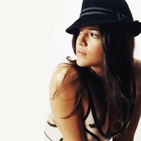 michelle-rodriguez_00084346.jpg