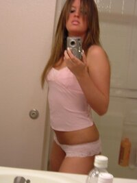 Selfshot_mirror01073.jpg
