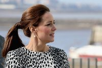 kate-middleton-style-visiting-the-turner-contemporary-gallery-in-margate-march-2015_32.jpg