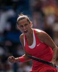 roberta-vinci-2015-us-open-day-twelve-semifinals-vs-serena-williams-bjk-national-tennis-center-i.jpg