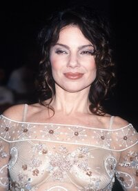 90805_fran_drescher_18_122_440lo.jpg