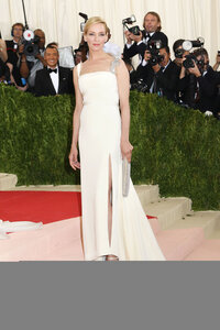 Uma-Thurman-Feet-2226801.jpg