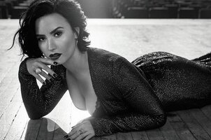 demi3.JPG
