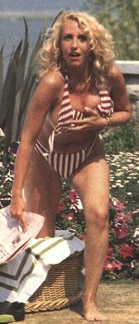 51546_Antonella_Clerici_0001_123_77lo.jpg