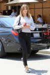 elisabetta-canalis-out-for-lunch-in-beverly-hills-05-15-2017_6.jpg