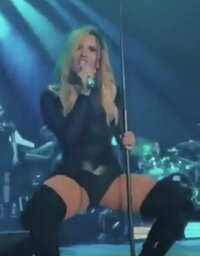 demi5.JPG