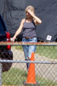 jennifer-aniston-vf-26sept17-03.jpg
