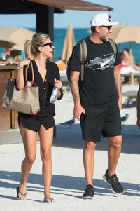 58572404_hqcelebcorner-43.jpg