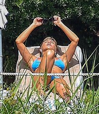 76492630_panda-for-hqcelebcorner-net-9.jpg