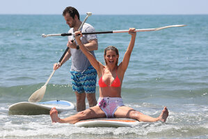 111633296_hqcelebcorner-60.jpg