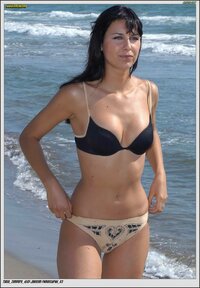 tania zamparo in bikini 03.jpg tania zamparo in bikini 03.jpg