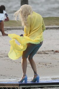 Rita-Ora-Upskirt-TheFappeningBlog.com-14.jpg