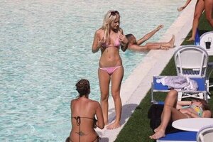 laura drzewicka in bikini 04.jpg
