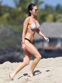 megan fox in bikini 26.jpg