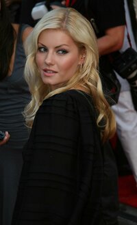 37042_ElishaCuthbertMuchMusicVideoAwards10_122_565lo.jpg