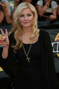 37332_ElishaCuthbertMuchMusicVideoAwards15_122_479lo.jpg