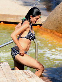 lisa edelstein in bikini 14.jpg