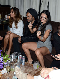 demi moore al party 08.jpg