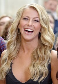 julianne hough al gala 17.jpg