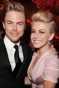 julianne hough al gala 15.JPG