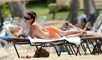 eva longoria in bikini 09.jpg