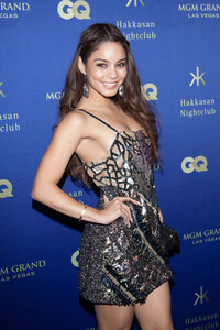 vanessa hudgens al gala 05.jpg