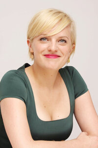 elisabeth moss al talk 01.jpg