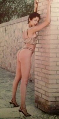 mary asiride in shoot 01.jpg