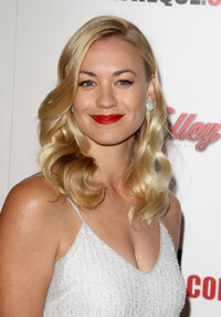 yvonne strahovski al gala 02.jpg