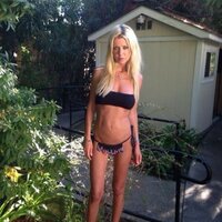 tara reid in bikini 16.jpg