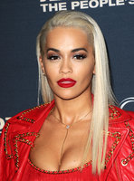 rita ora al gala 22.jpg