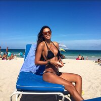 lisandra silva in bikini 04.jpg