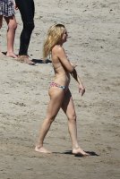 kate hudson in bikini 19.jpg