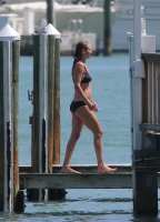 uma thurman in bikini 53.jpg