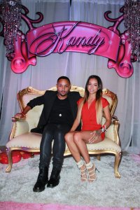 karrueche tran in sofa 03.jpg