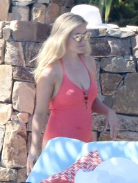 reese witherspoon in vacanza 20.jpg